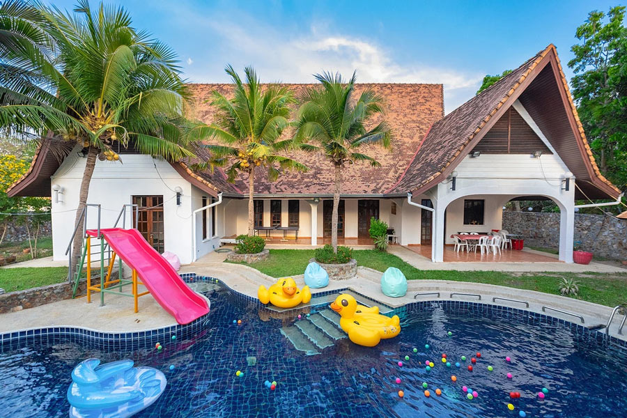 (Forest House Pool Villa Pattaya)